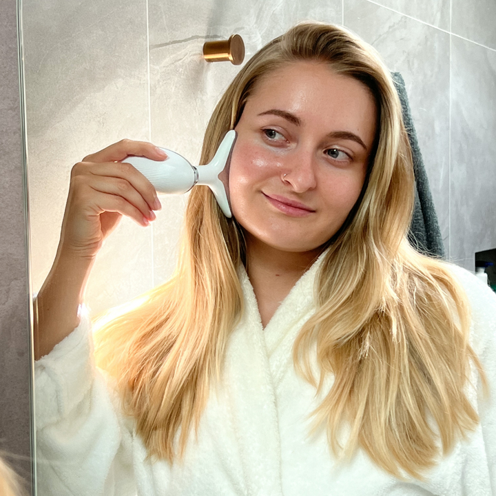 LiftGlow™ - Face Lifting Massager